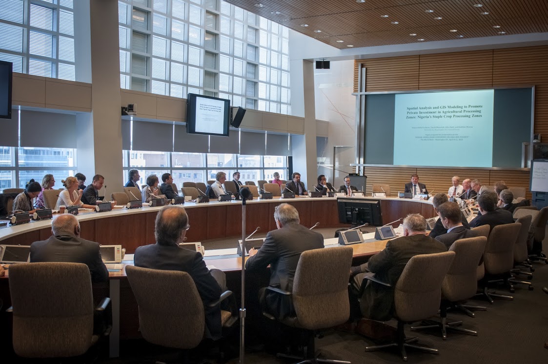 Micro Aerial Projects giving a presentation at the World Bank