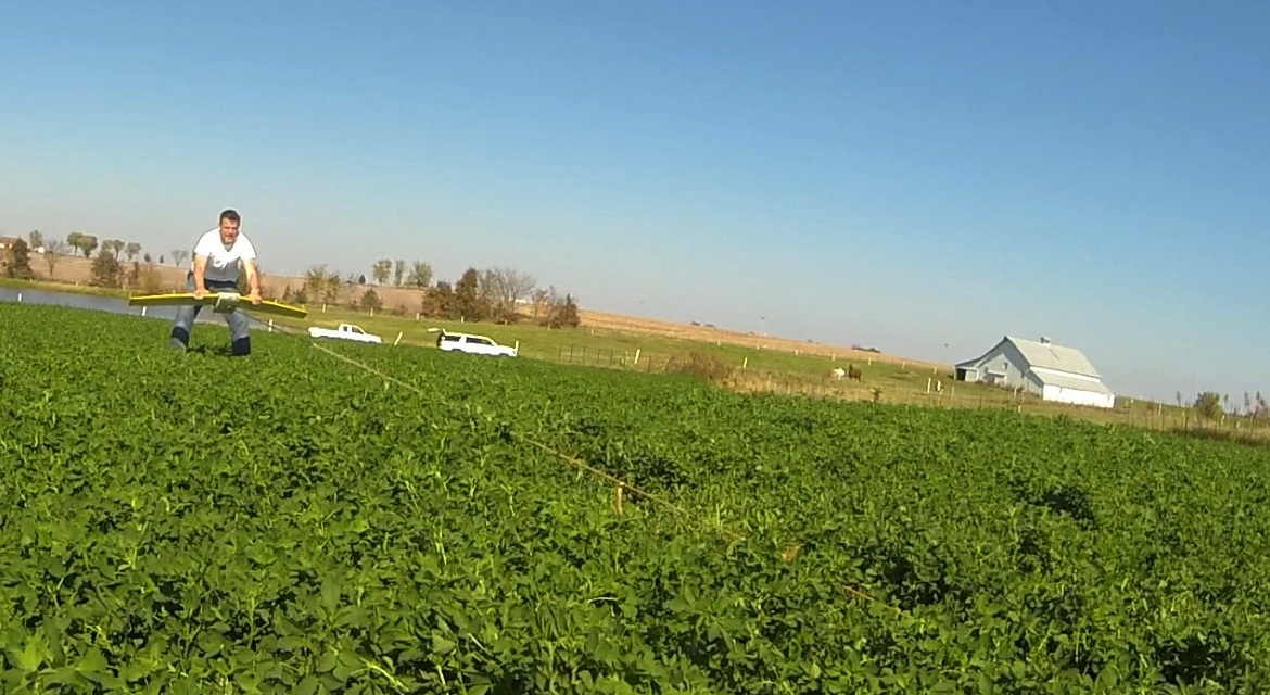 preparing to launch the Bateleur uav